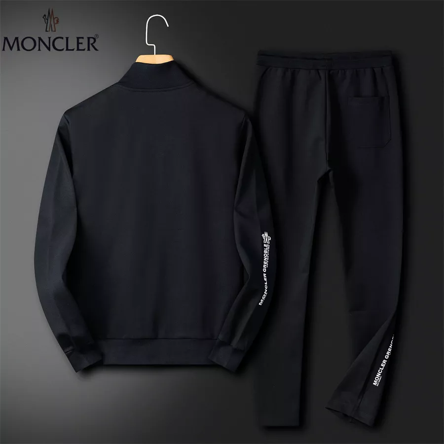 Moncler Tracksuits Long Sleeved For Men Comfortable 5929