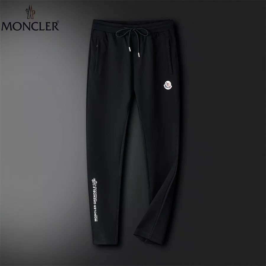 Moncler Tracksuits Long Sleeved For Men Comfortable 5929
