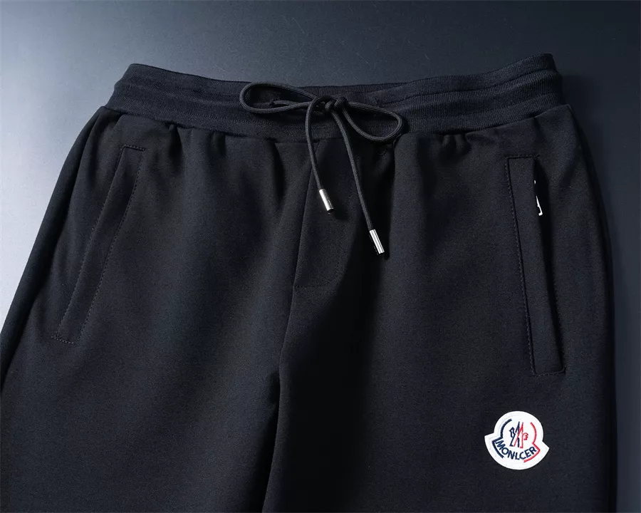 Moncler Tracksuits Long Sleeved For Men Comfortable 5929