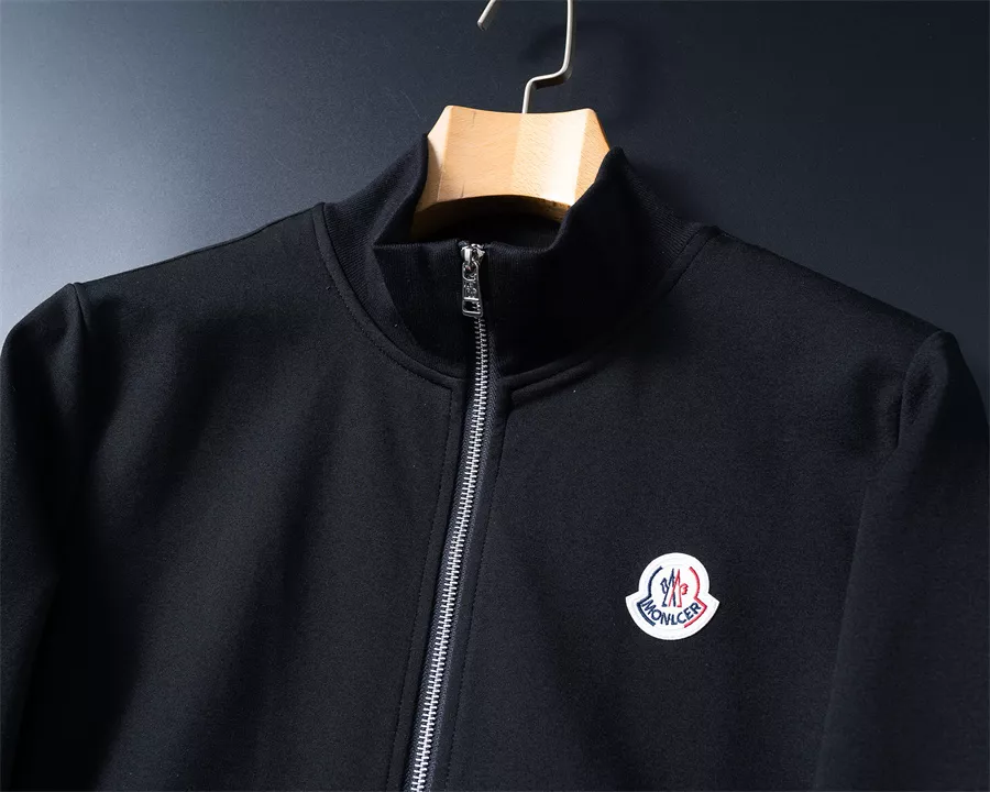 Moncler Tracksuits Long Sleeved For Men Comfortable 5929