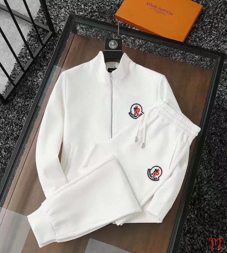 Moncler Tracksuits Long Sleeved For Men EyeCatching 264