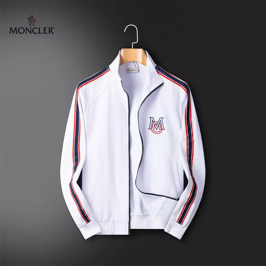 Moncler Tracksuits Long Sleeved For Men Refined 132