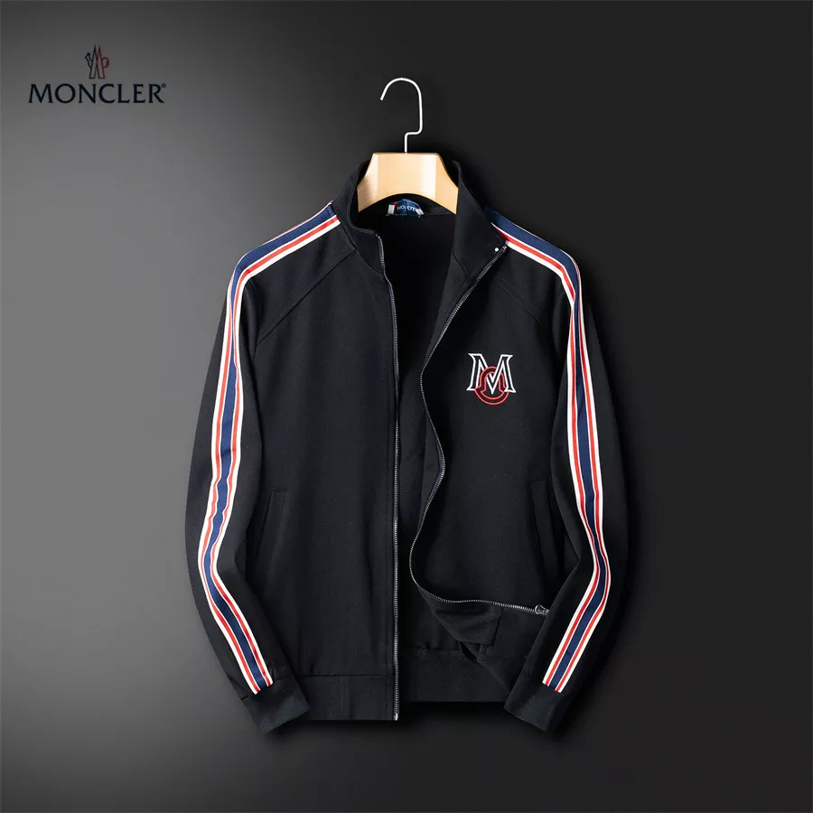 Moncler Tracksuits Long Sleeved For Men WellDesigned 2144