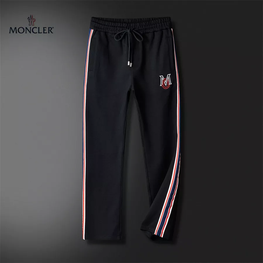 Moncler Tracksuits Long Sleeved For Men WellDesigned 2144
