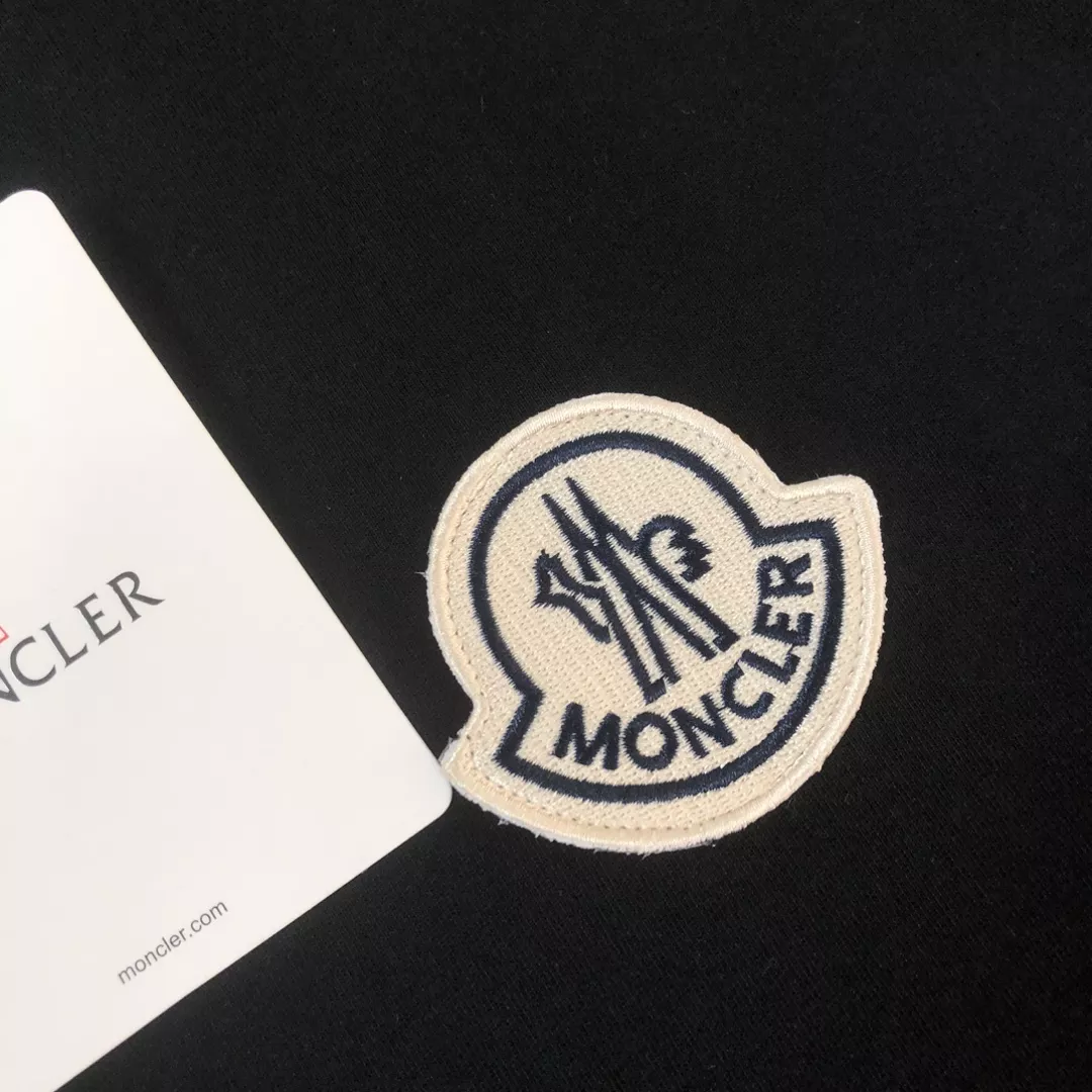 Moncler Tracksuits Short Sleeved For Men NewStyle 1952