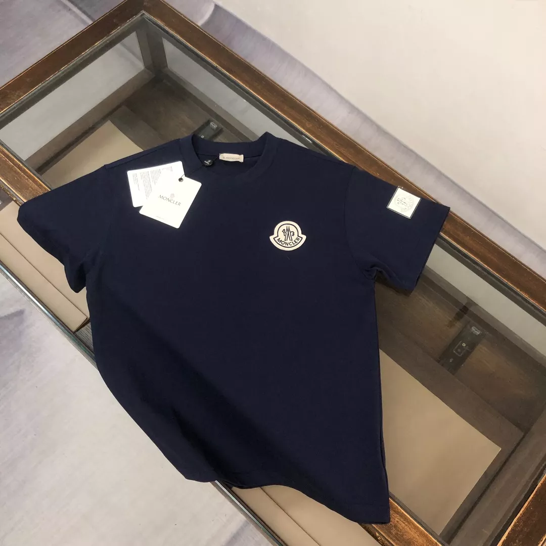 Moncler Tracksuits Short Sleeved For Men NewStyle 8206