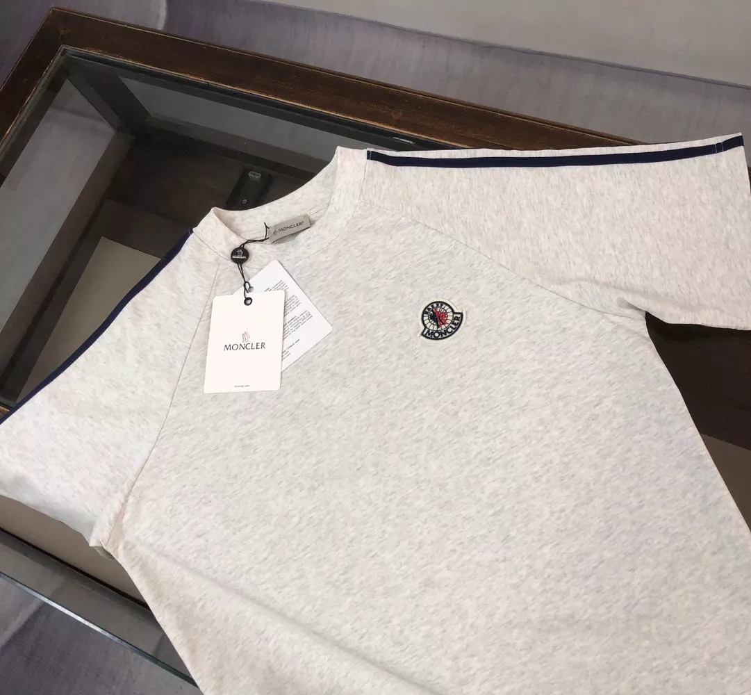 Moncler Tracksuits Short Sleeved For Men Sophisticated 988
