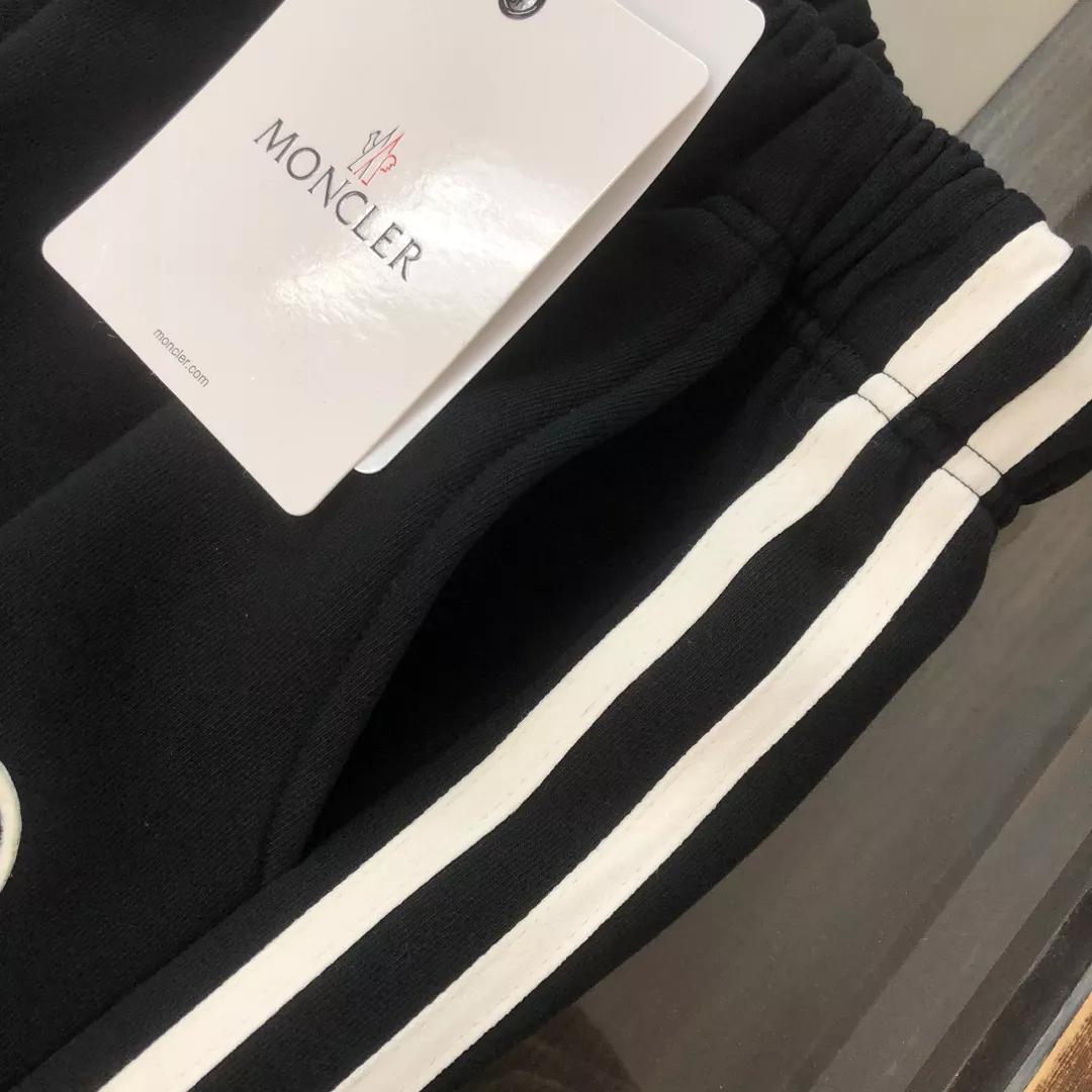 Moncler Tracksuits Short Sleeved For Men WellDesigned 1358