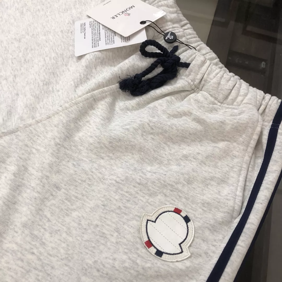 Moncler Tracksuits Short Sleeved For Men WellDesigned 9129