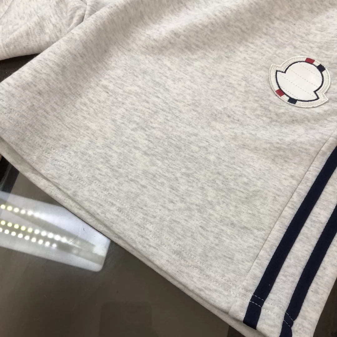 Moncler Tracksuits Short Sleeved For Men WellDesigned 9129