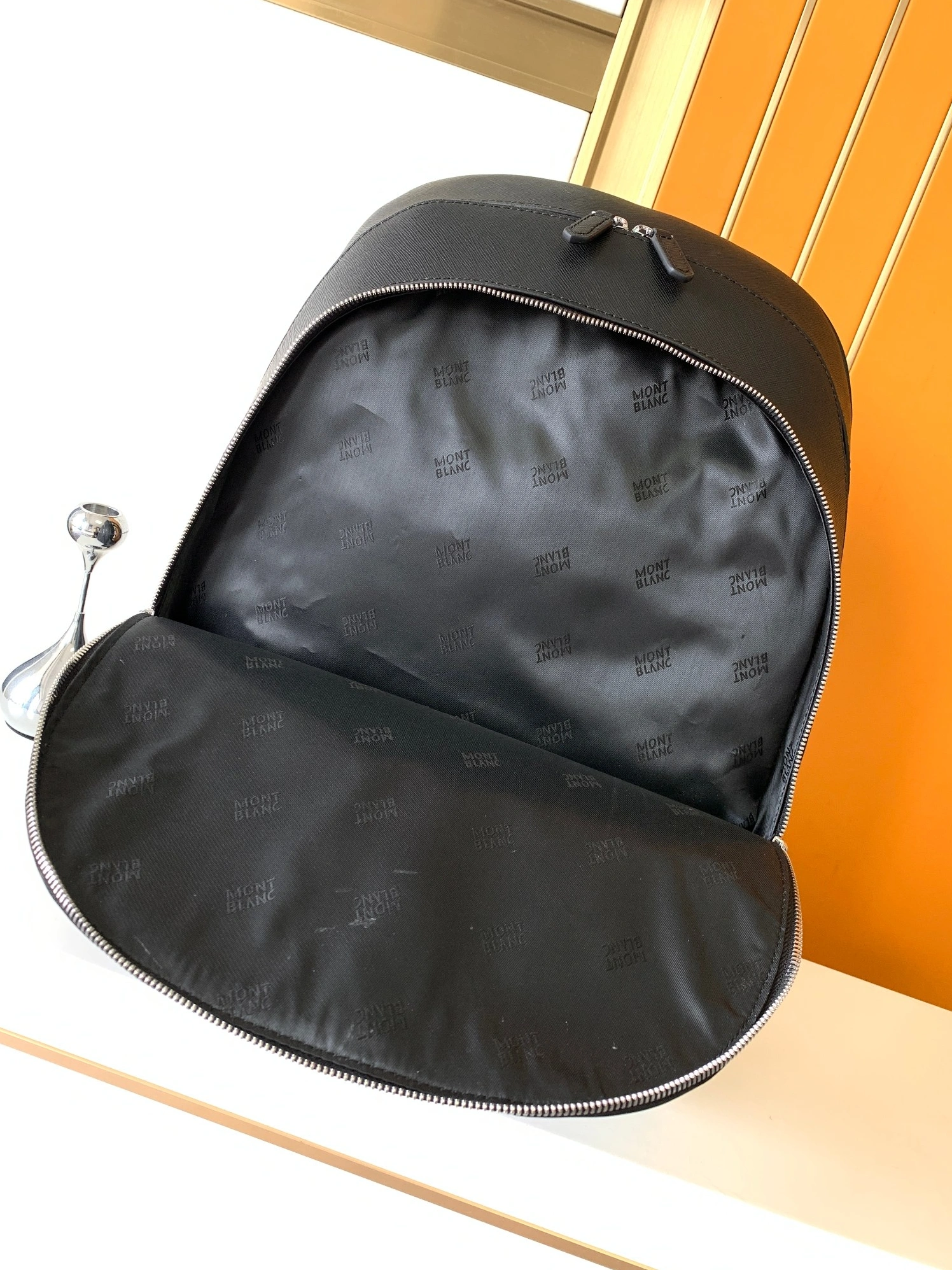 Mont Blanc AAA Man Backpacks WellDesigned 1627
