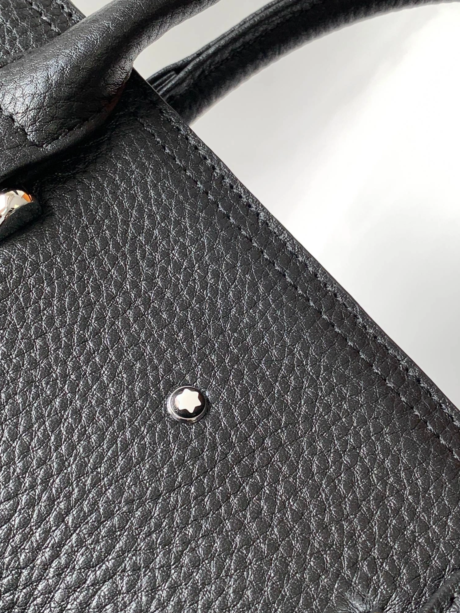 Mont Blanc AAA Man Handbags Compact 8885