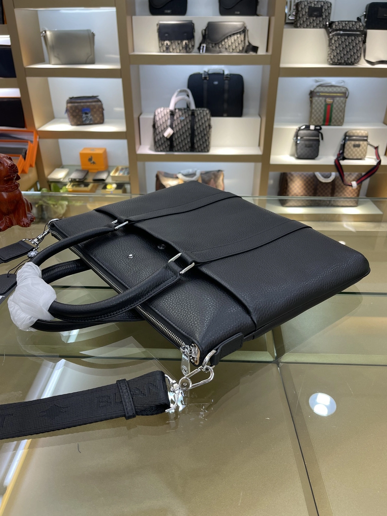 Mont Blanc AAA Man Handbags Durable 7811