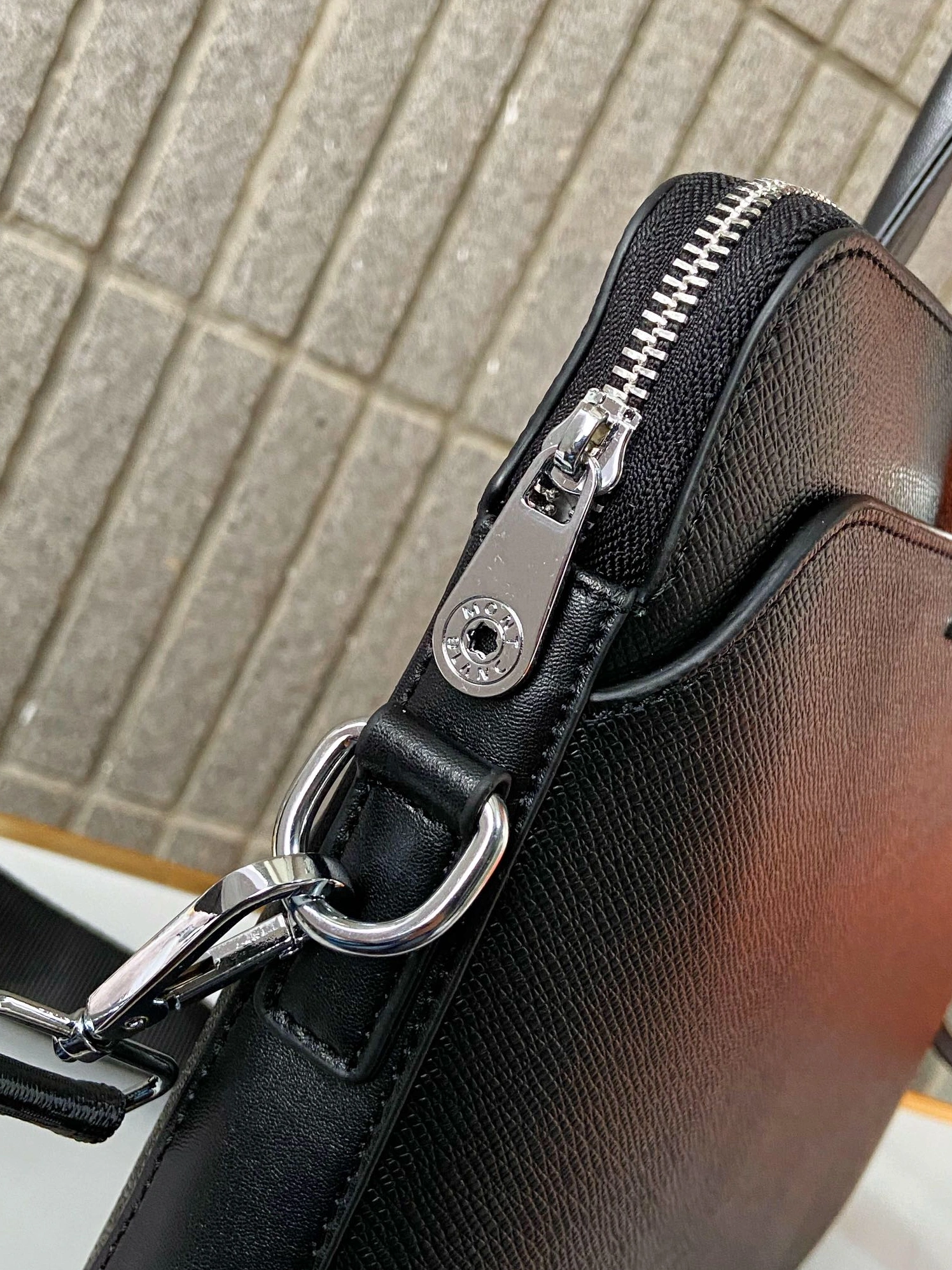 Mont Blanc AAA Man Handbags EasyMatch 1052