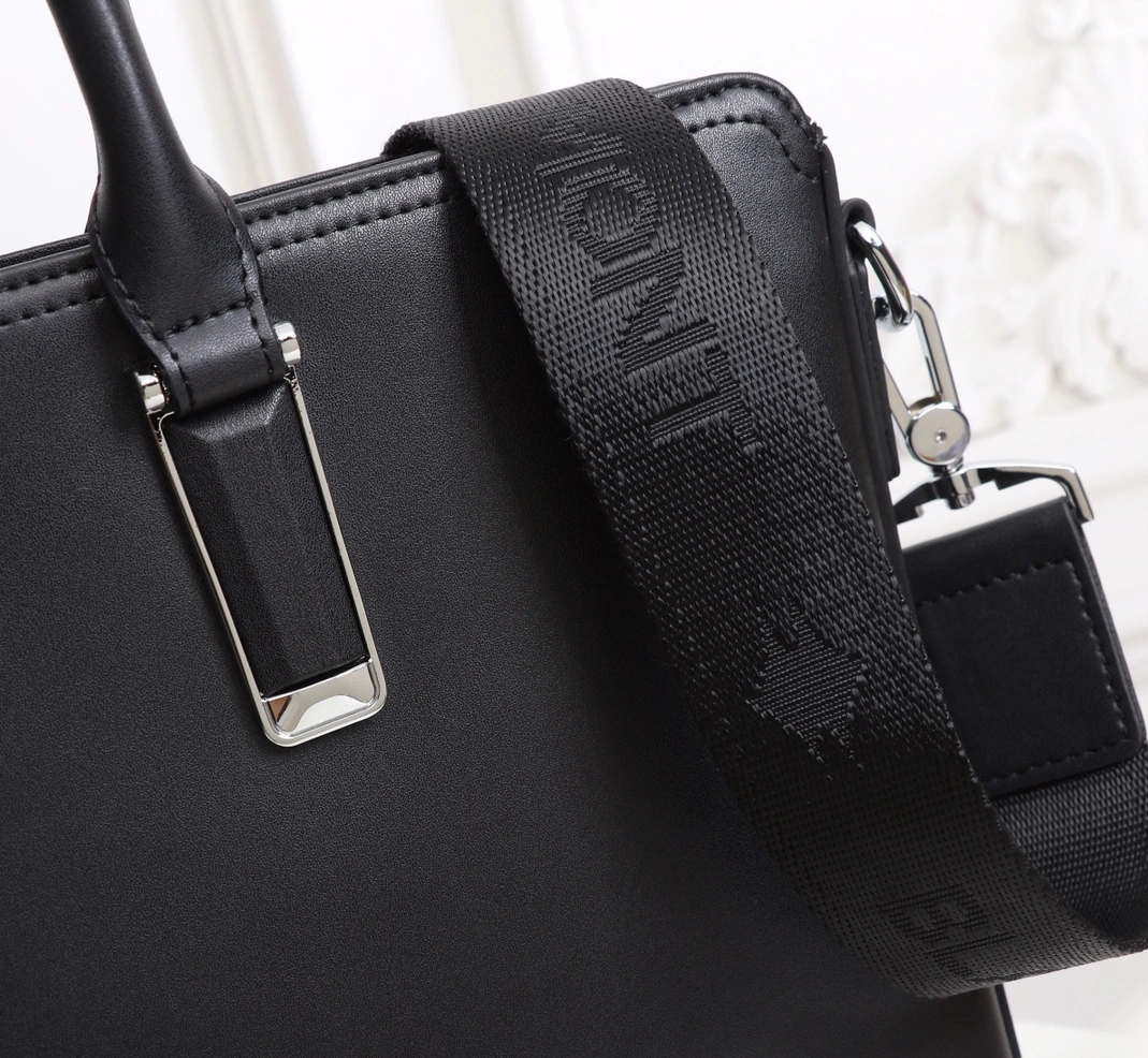 Mont Blanc AAA Man Handbags GoodFit 660