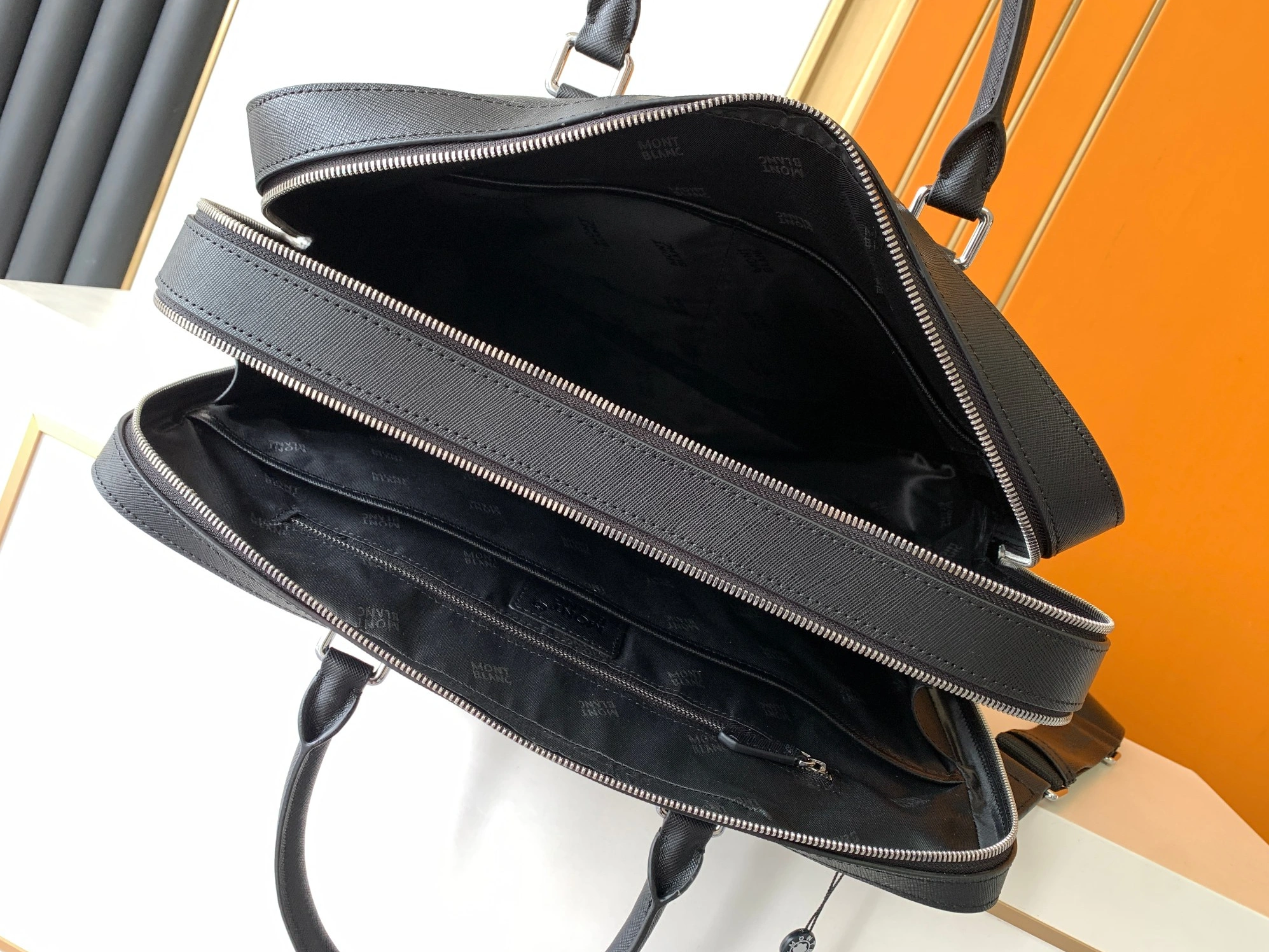 Mont Blanc AAA Man Handbags Lightweight 6604
