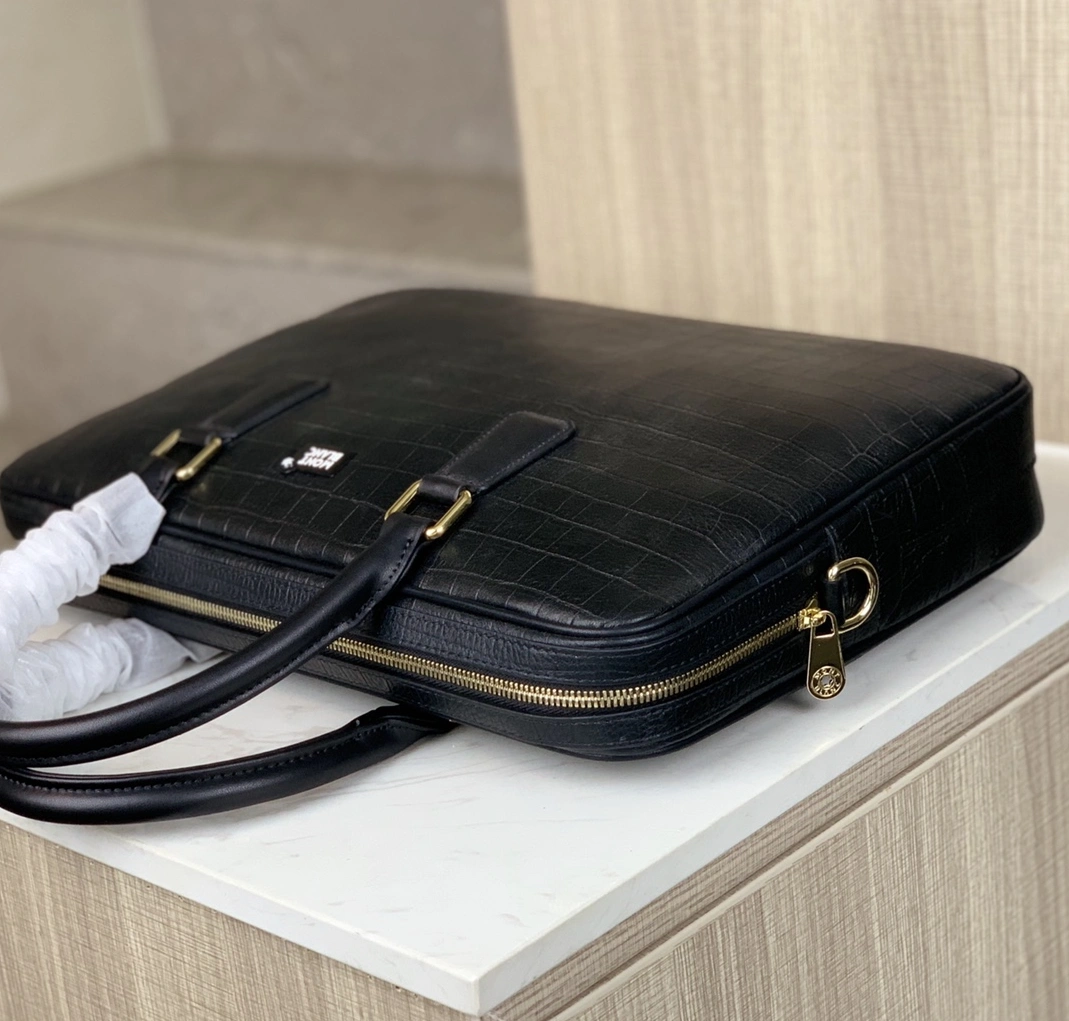Mont Blanc AAA Man Handbags Resilient 8373