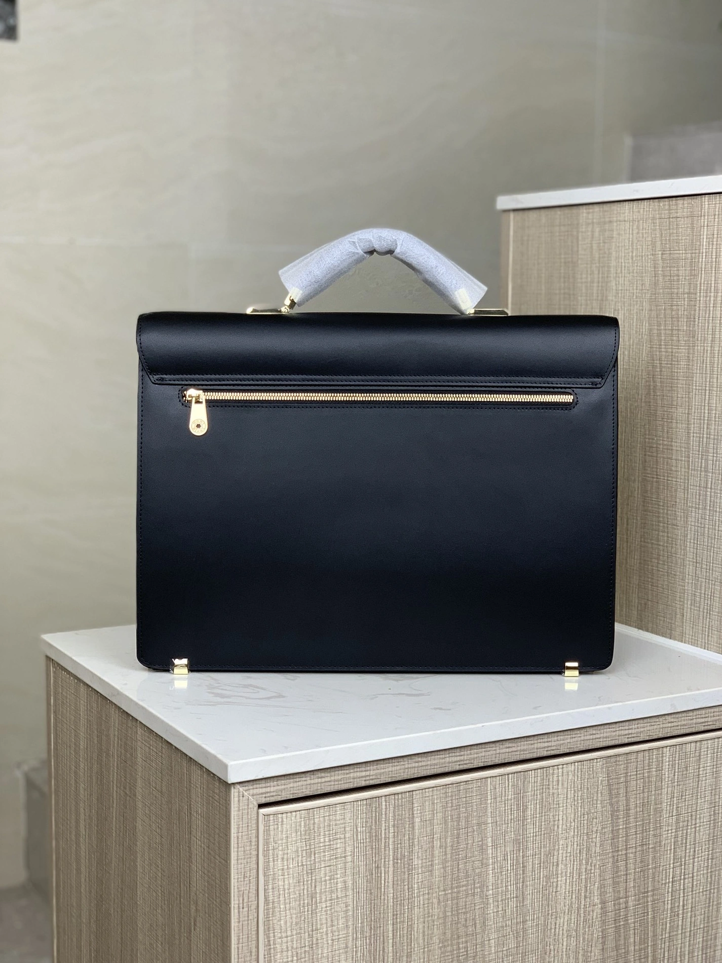 Mont Blanc AAA Man Handbags Trendsetting 7024