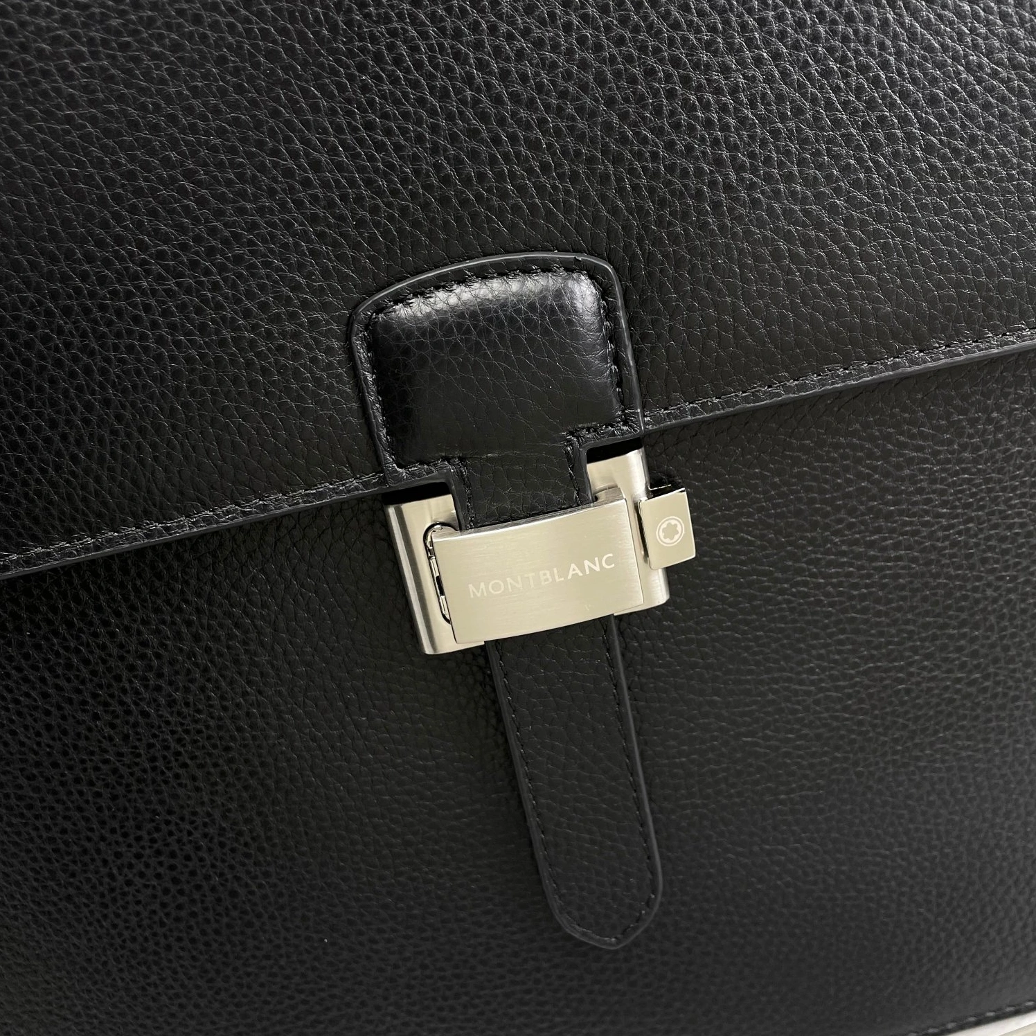 Mont Blanc AAA Man Handbags UrbanStyle 2029