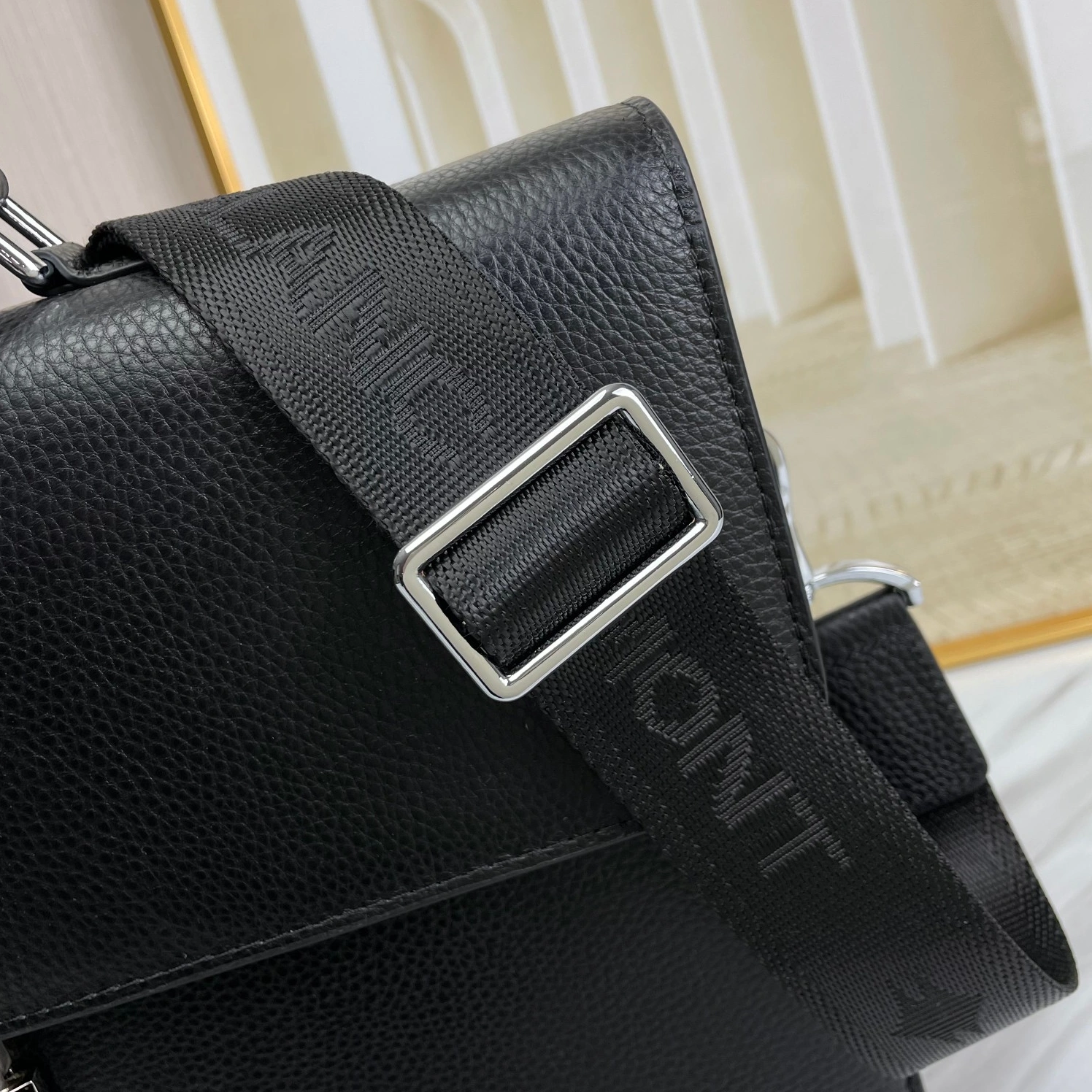 Mont Blanc AAA Man Handbags UrbanStyle 2029