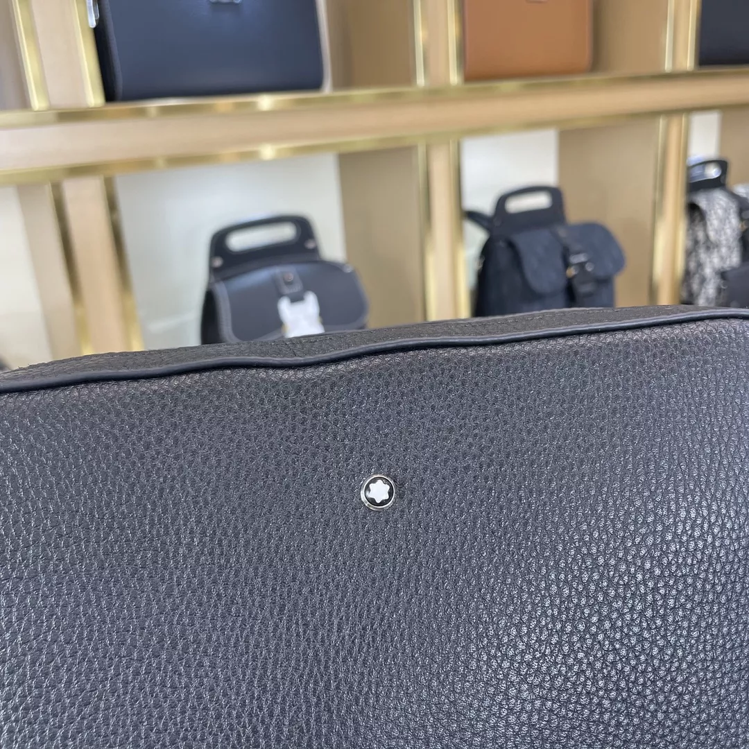 Mont Blanc AAA Man Messenger Bags Durable 153