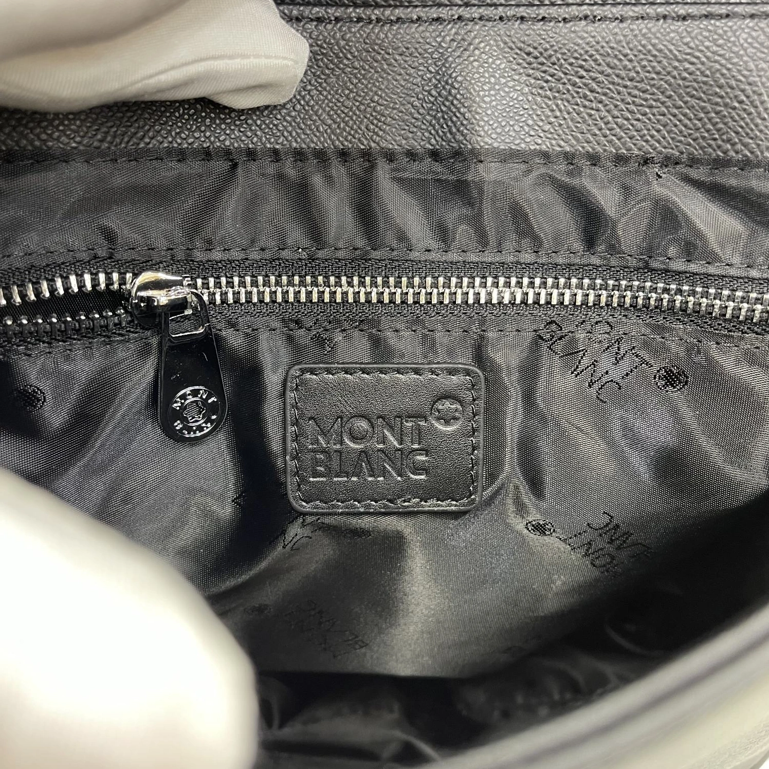 Mont Blanc AAA Man Messenger Bags Durable 948