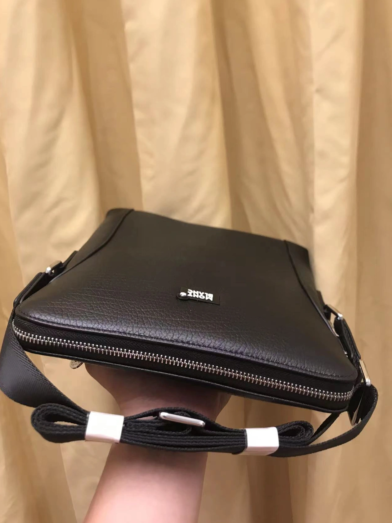 Mont Blanc AAA Man Messenger Bags Lightweight 3933