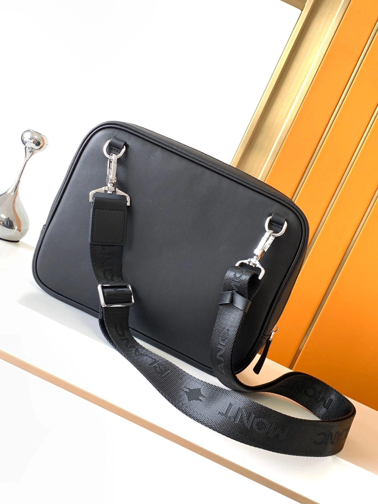 Mont Blanc AAA Man Messenger Bags Reliable 3084