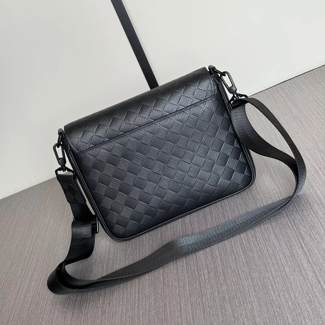 Mont Blanc AAA Man Messenger Bags Resilient 1944