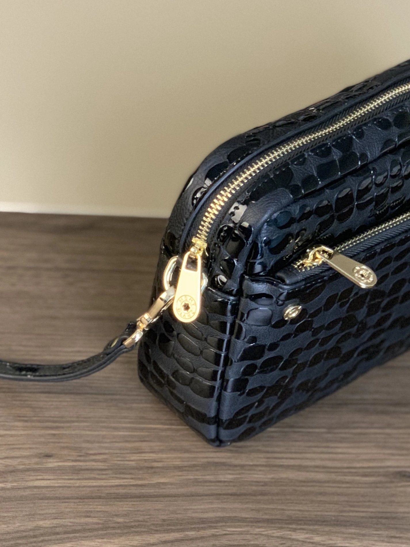 Mont Blanc AAA Man Messenger Bags Soft 9846