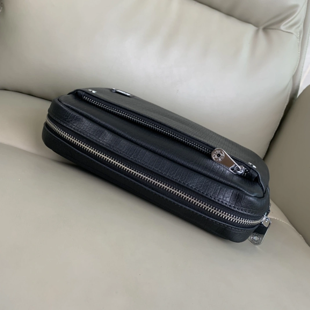 Mont Blanc AAA Man Messenger Bags Sophisticated 8501
