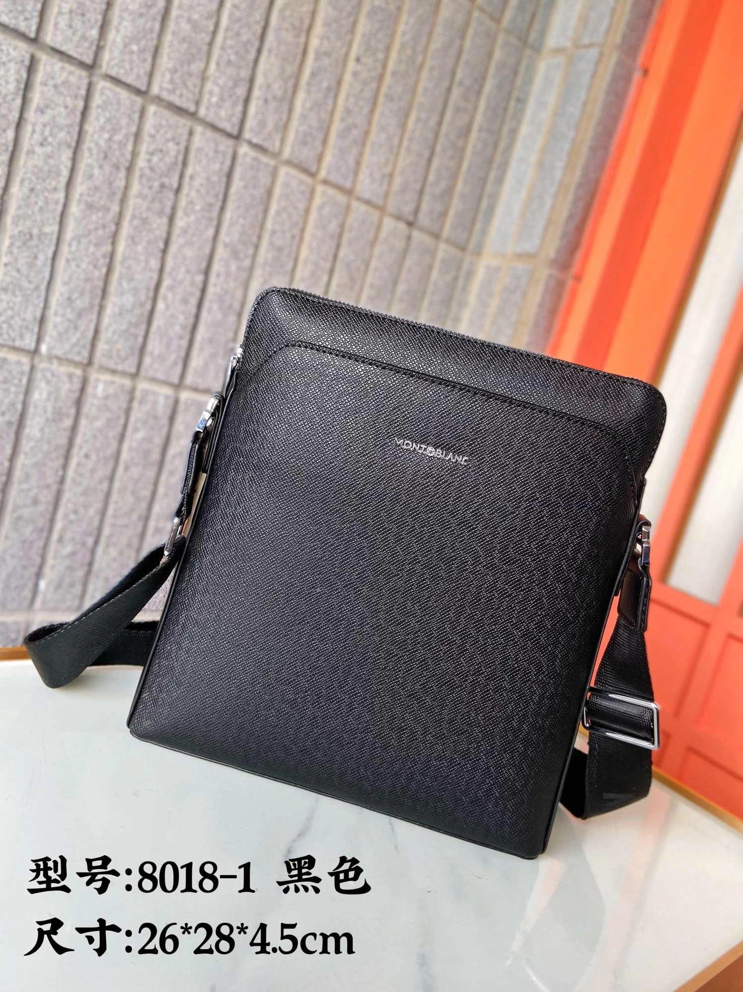 Mont Blanc AAA Man Messenger Bags Versatile 918