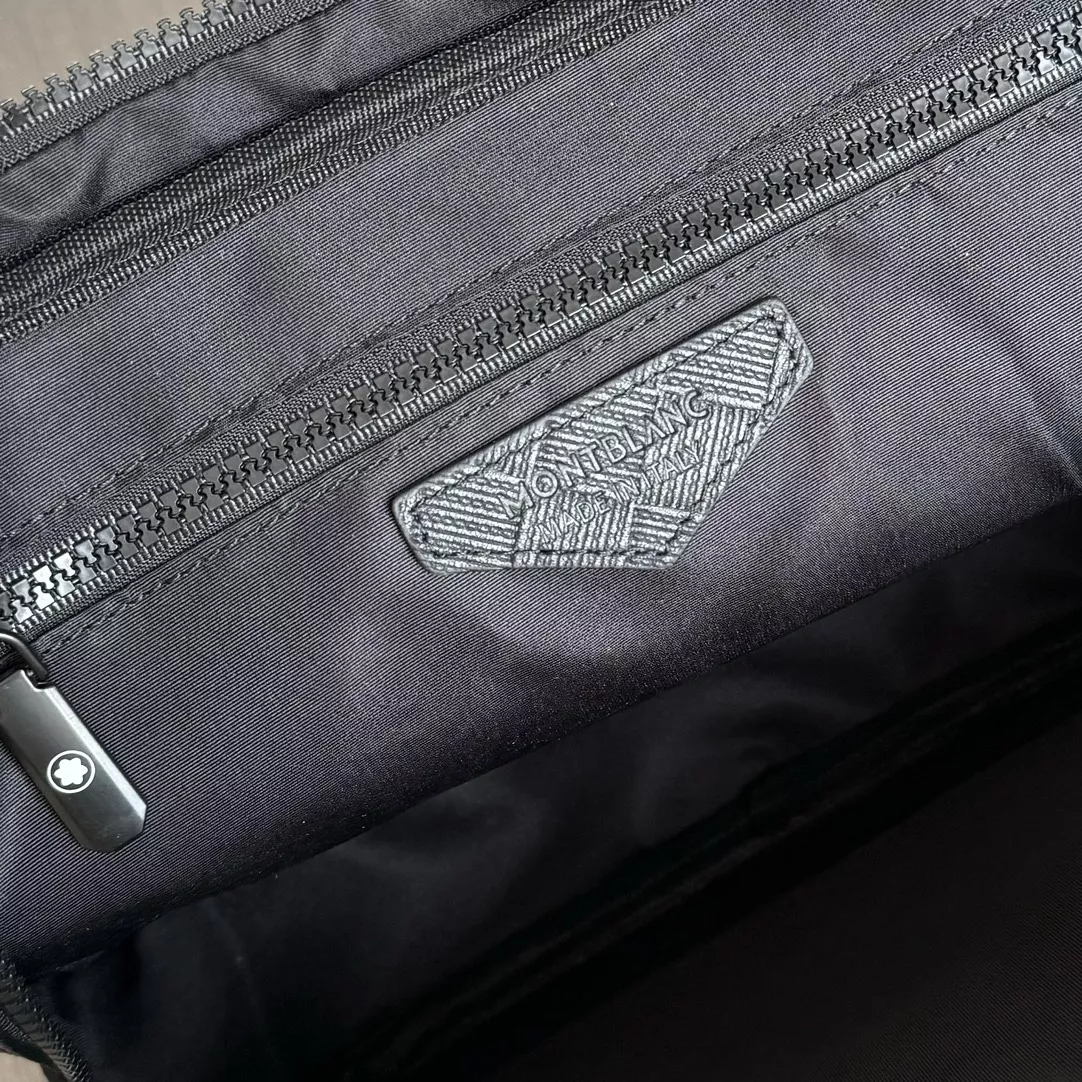 Mont Blanc AAA Man Messenger Bags Vibrant 6745