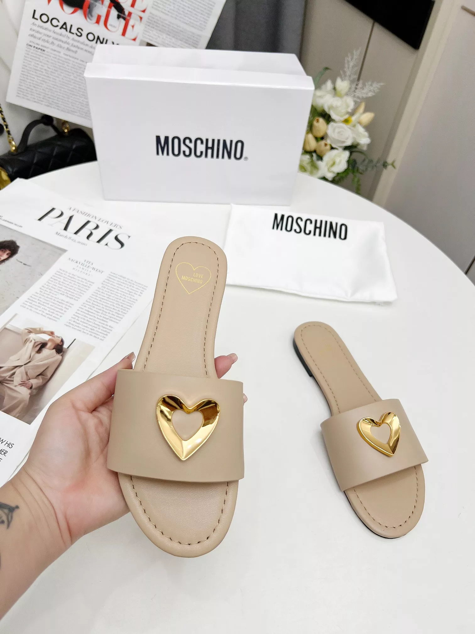 Moschino Slippers For Women Affordable 4735