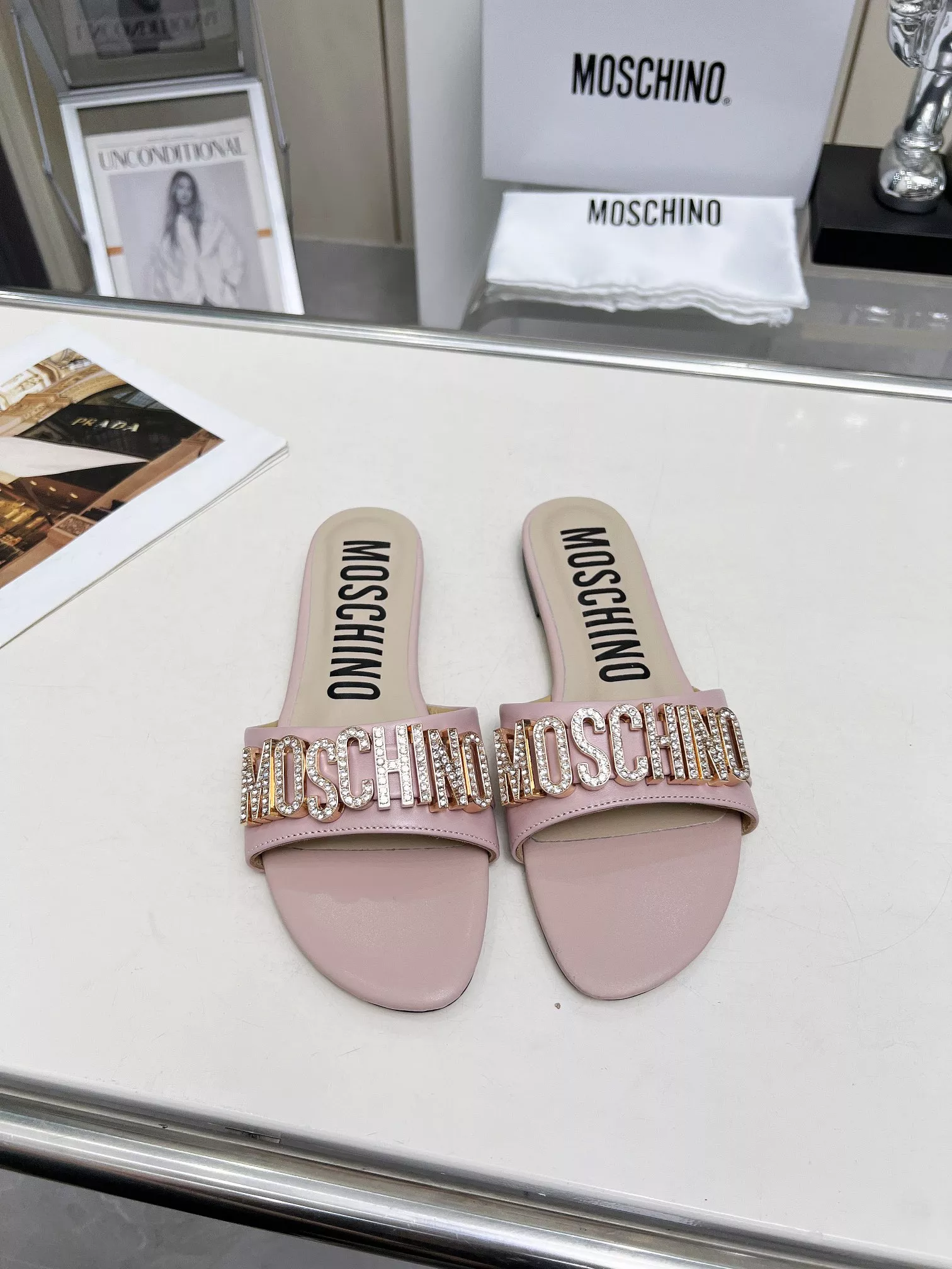 Moschino Slippers For Women Breathable 4486