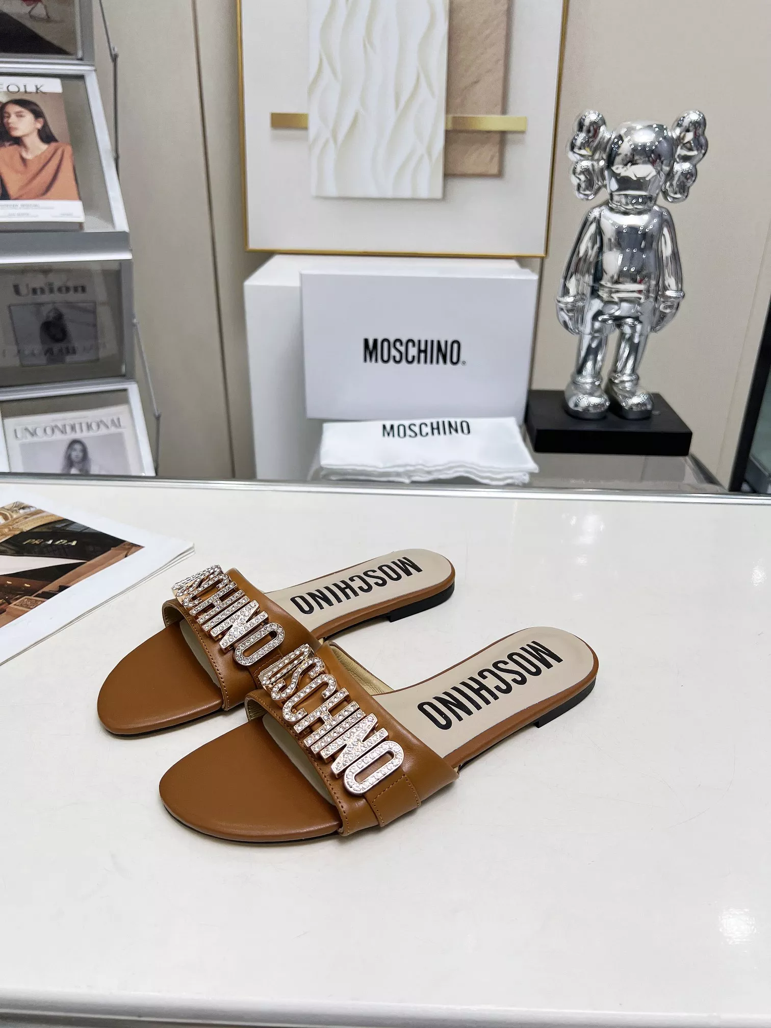 Moschino Slippers For Women WellDesigned 8150