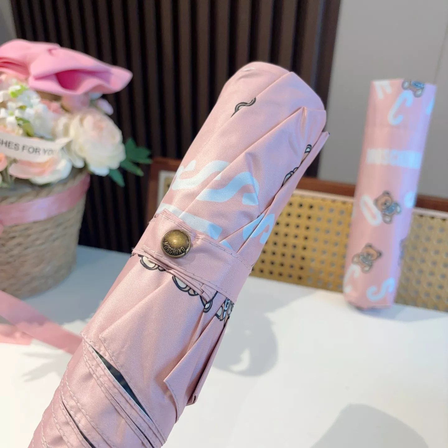 Moschino Umbrellas Modern 8840