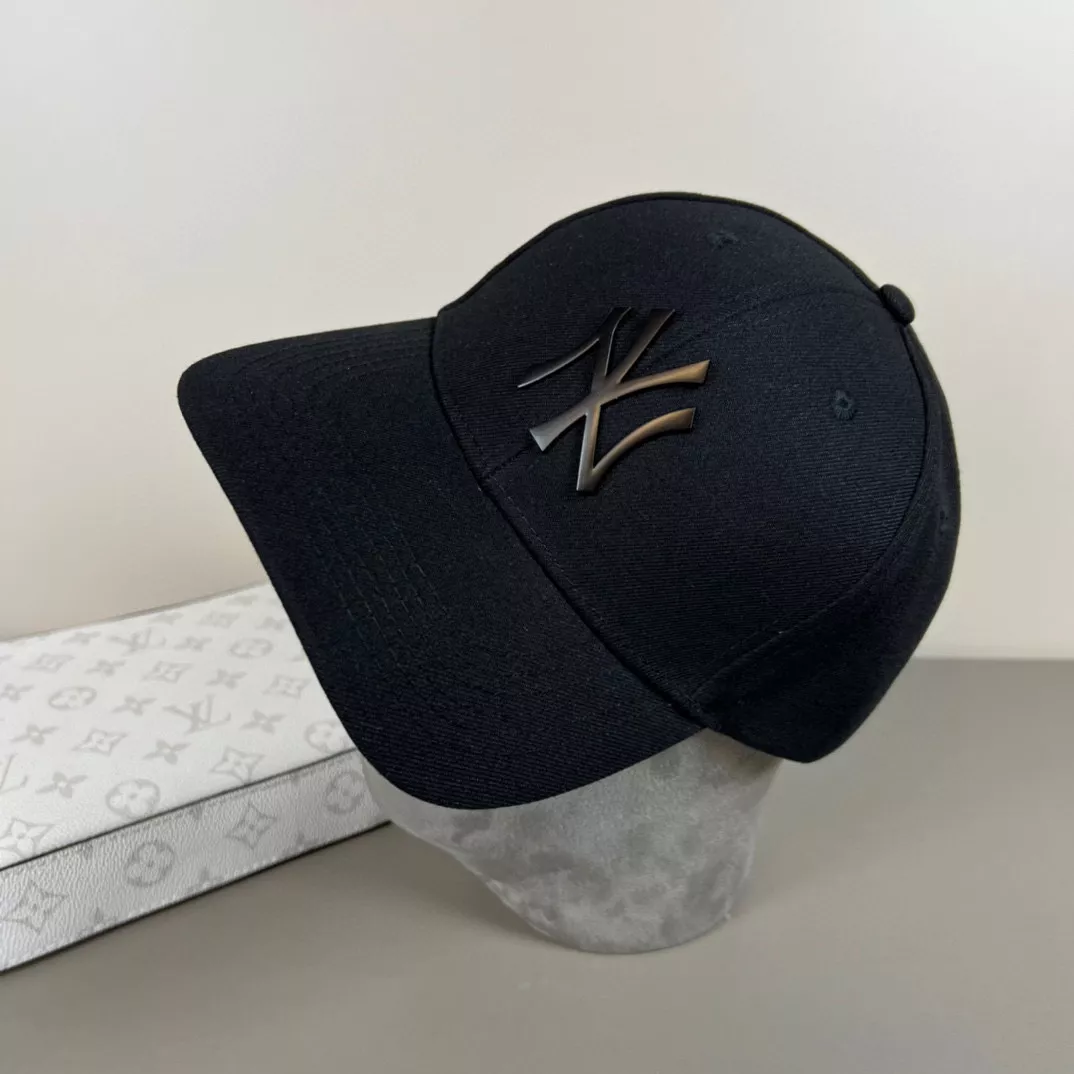 New York Yankees Caps GoAnywhere 5547