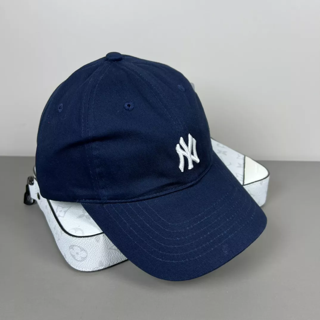 New York Yankees Caps Sleek 4220