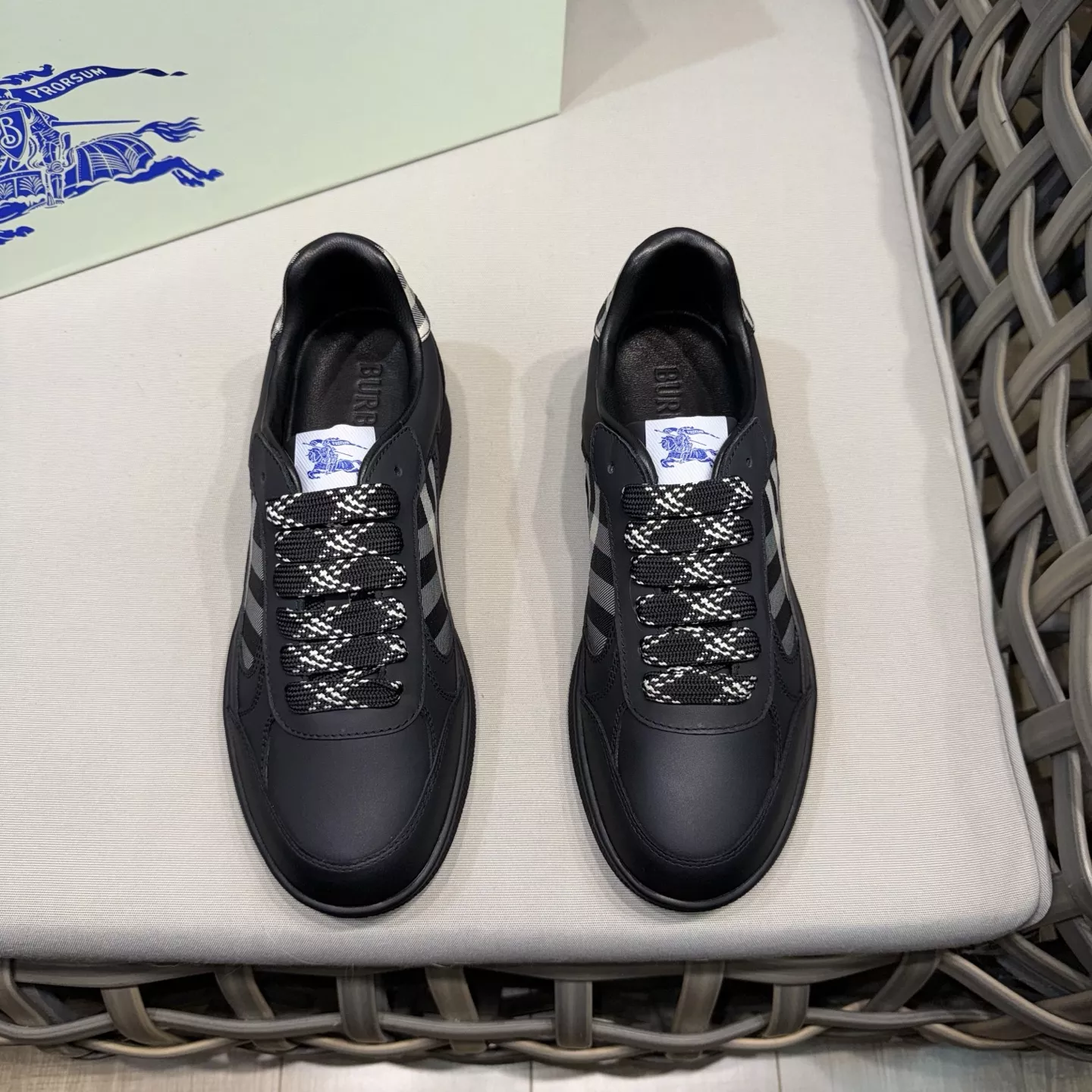 NewStyle 1122 Burberry Casual Shoes For Men