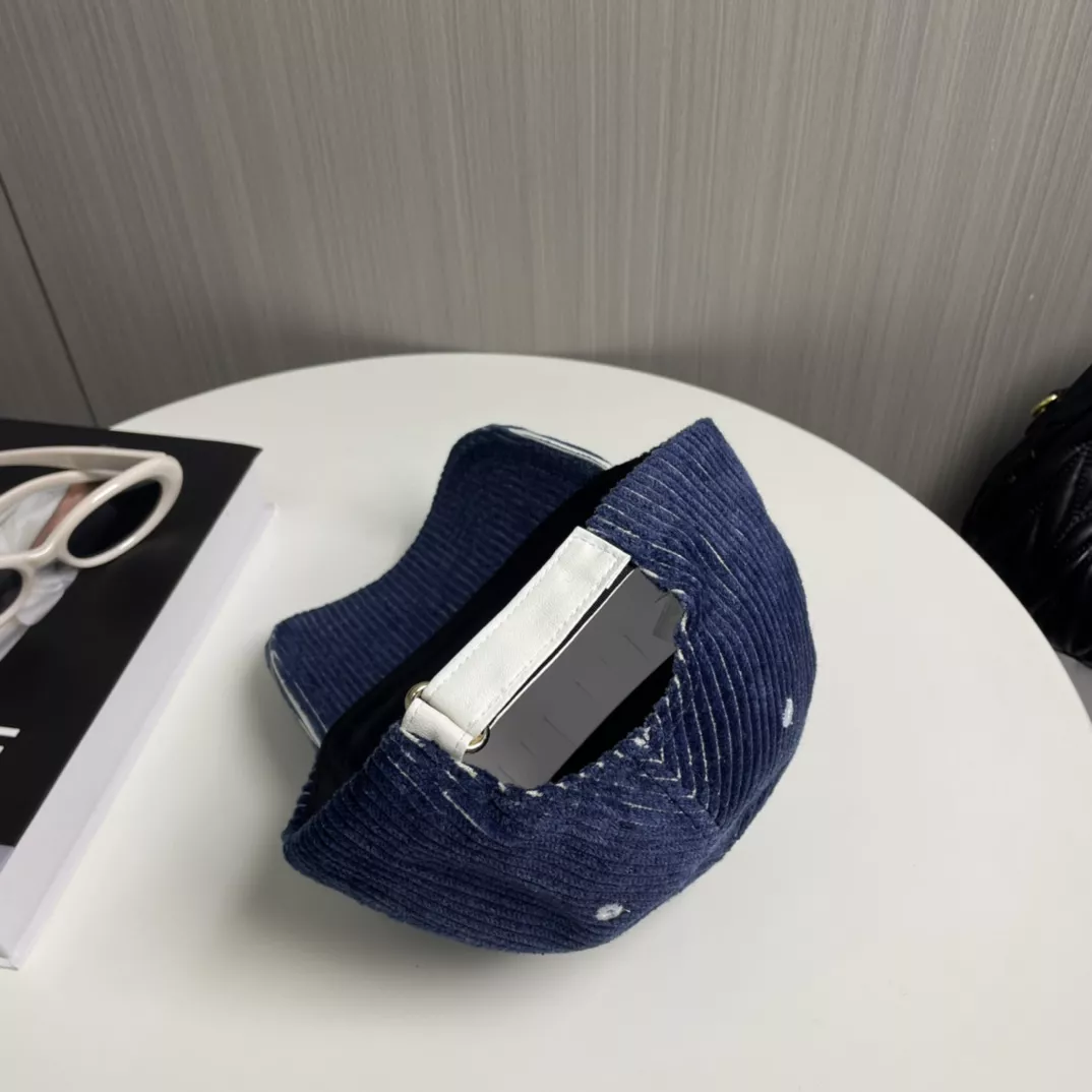 NewStyle 1453 Celine Caps