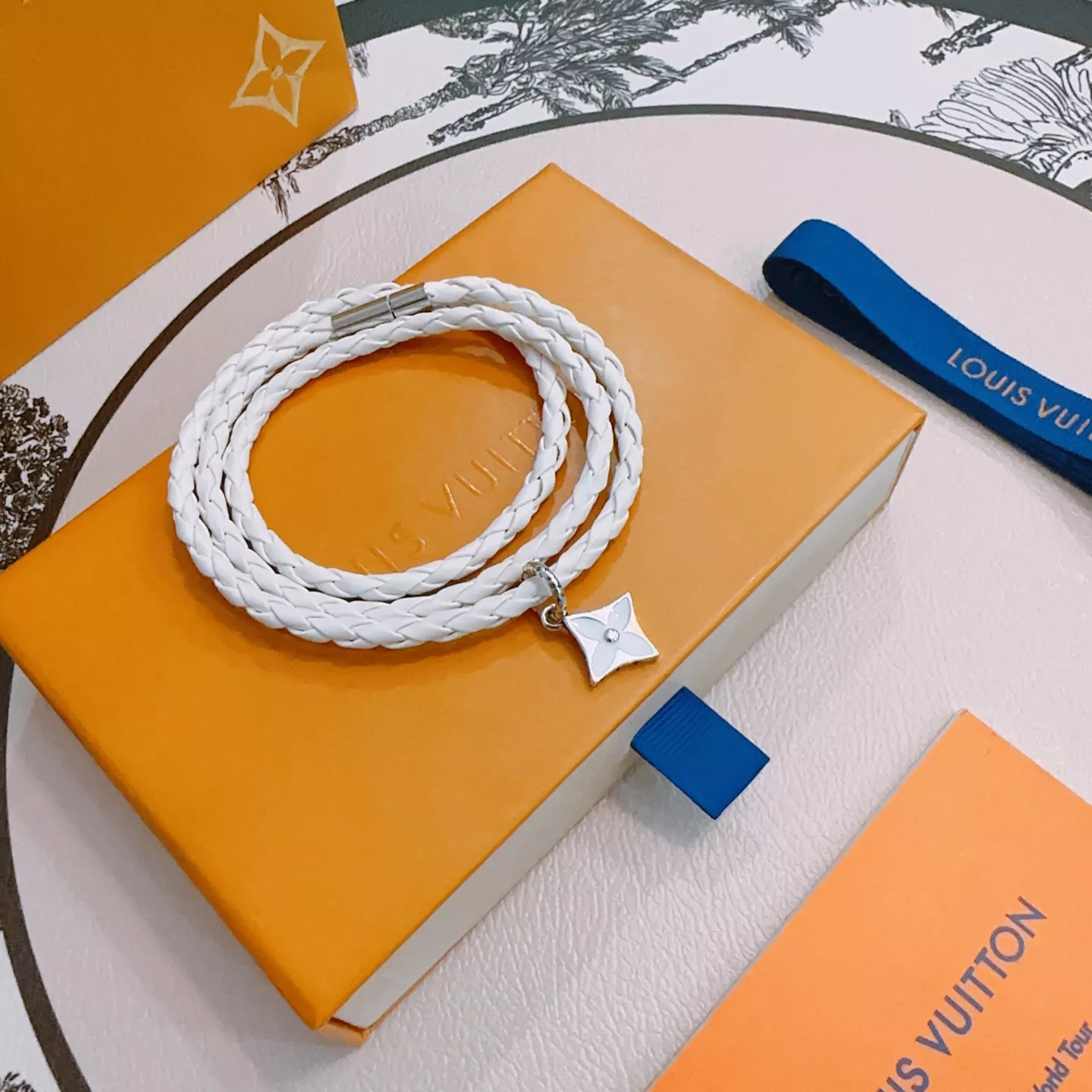 NewStyle 166 Louis Vuitton LV Bracelets
