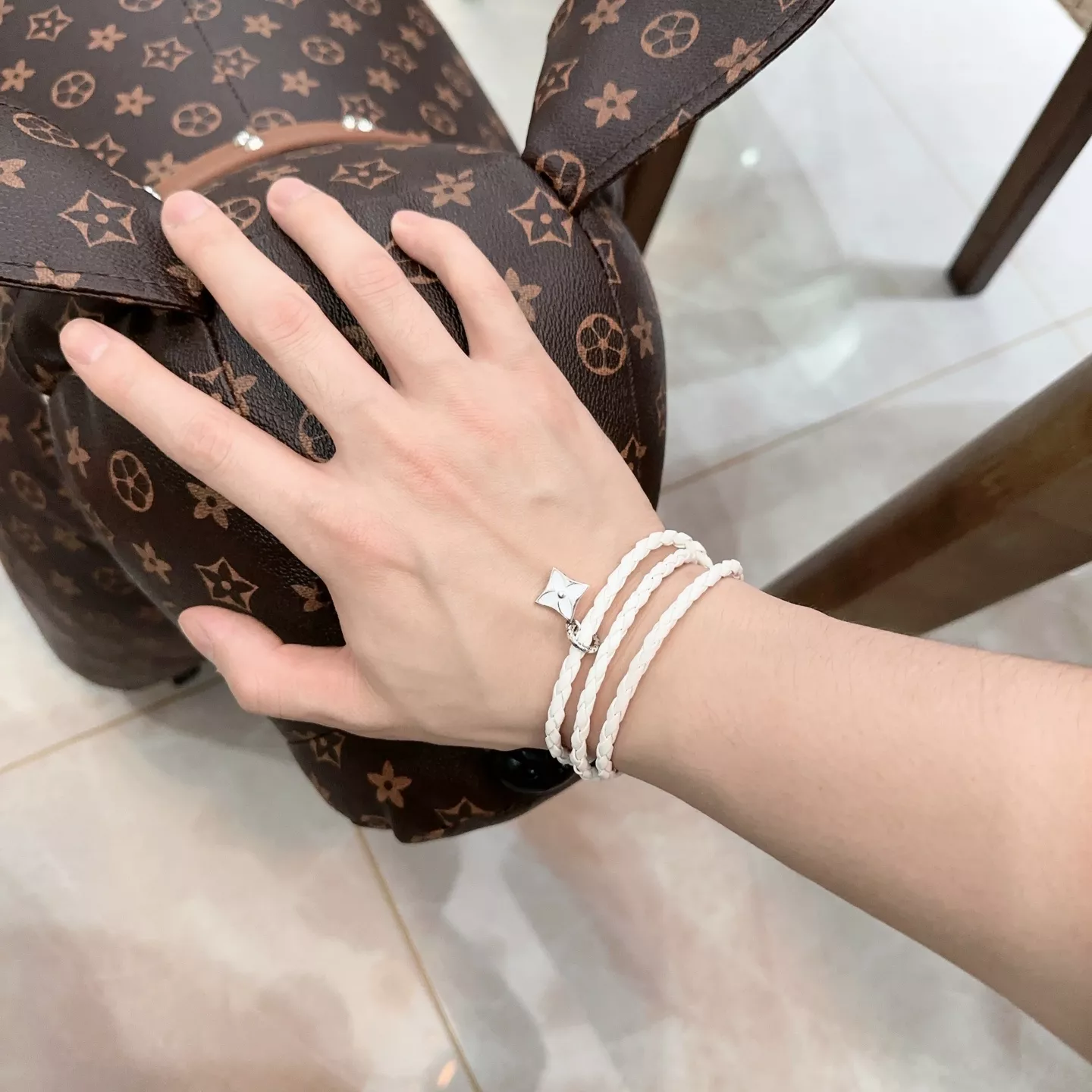 NewStyle 166 Louis Vuitton LV Bracelets