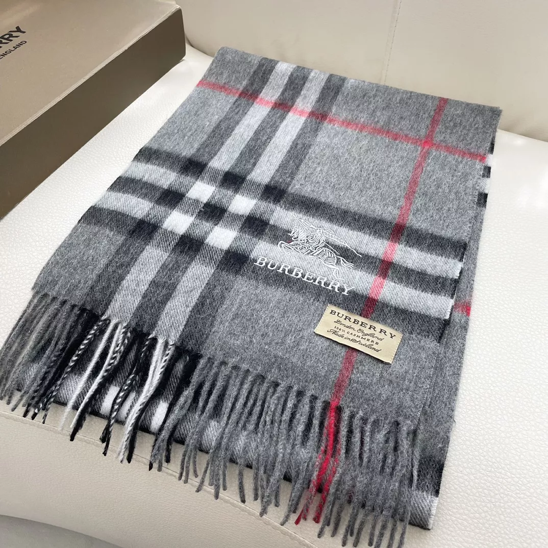 NewStyle 2327 Burberry Scarf For Women