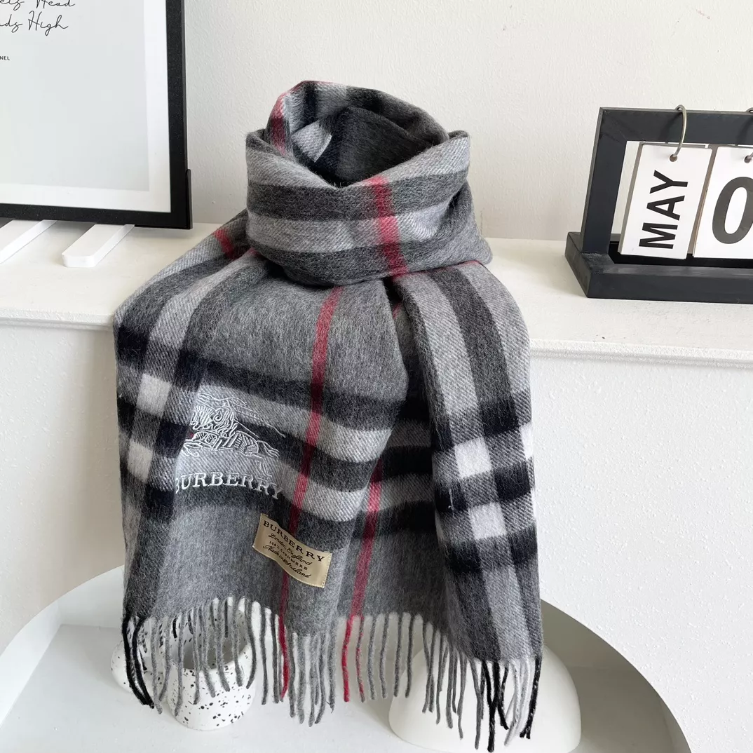 NewStyle 2327 Burberry Scarf For Women