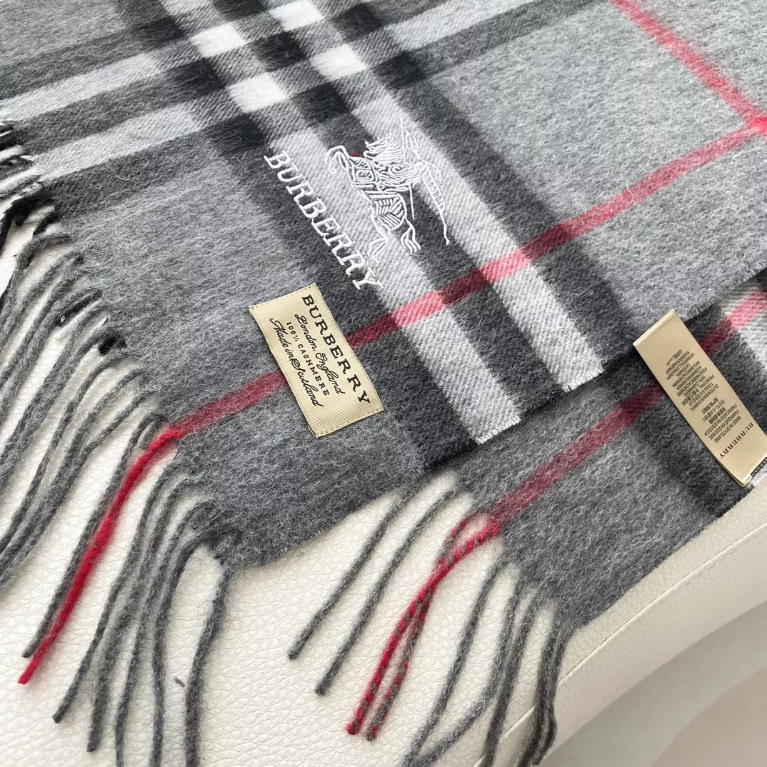NewStyle 2327 Burberry Scarf For Women