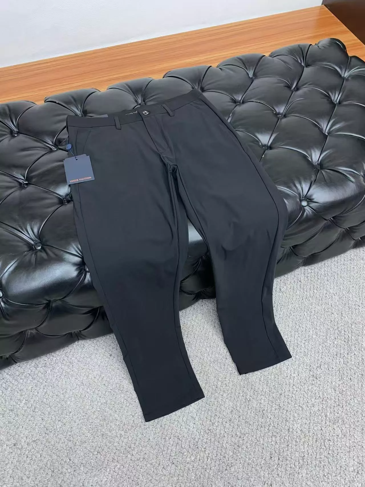 NewStyle 2355 Louis Vuitton LV Pants For Men