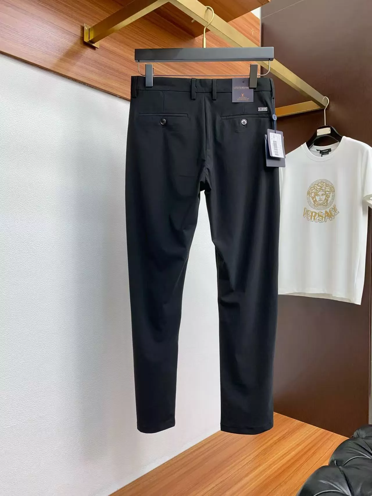 NewStyle 2355 Louis Vuitton LV Pants For Men