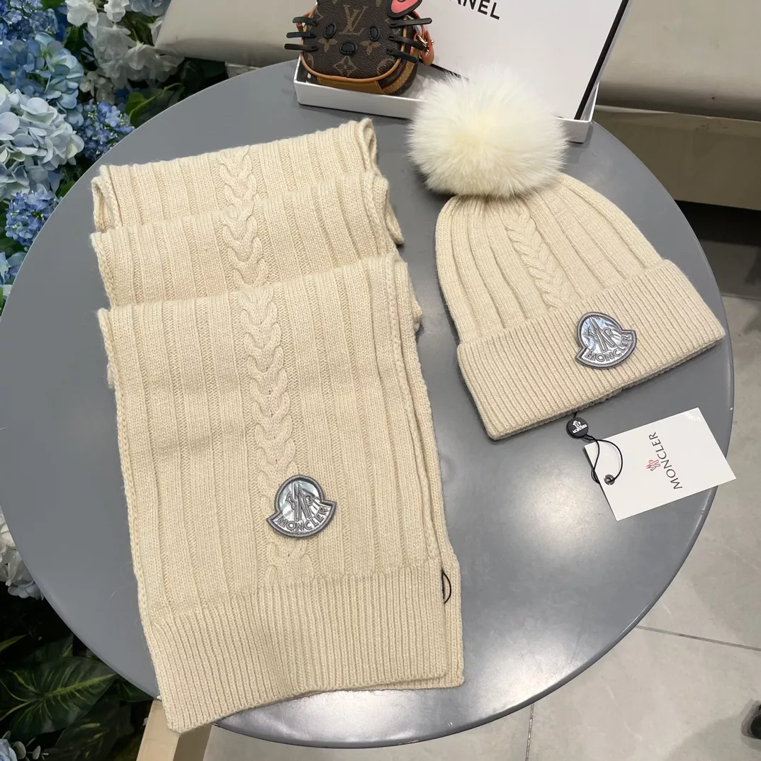 NewStyle 2374 Moncler Hat and Scarf Set