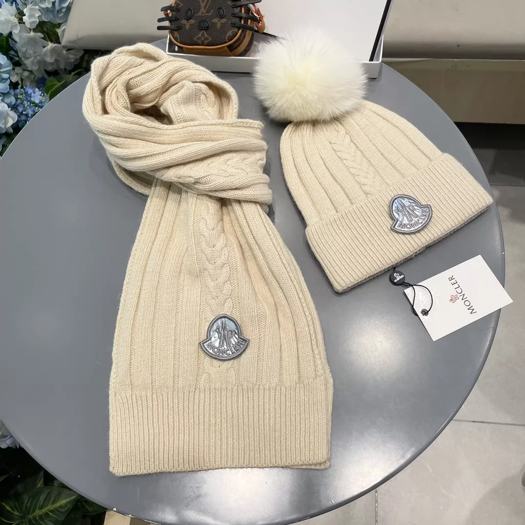 NewStyle 2374 Moncler Hat and Scarf Set